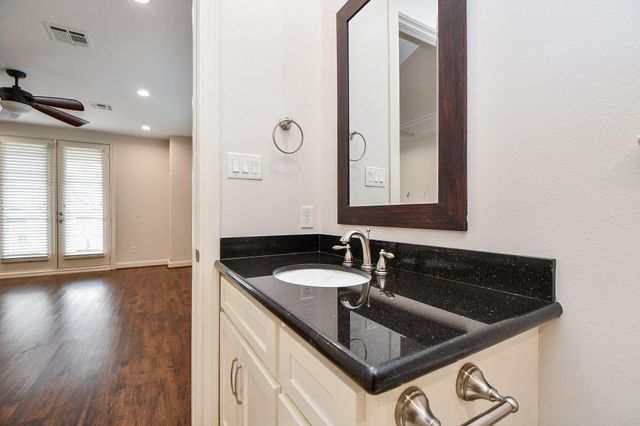709 Delano Street, Houston, TX 77003