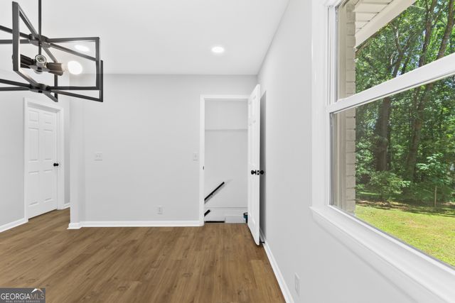 471 Mount Vista Road, Stone Mountain, GA 30087