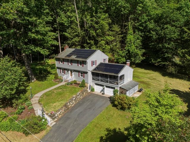 49 Country Way, Northampton, MA 01062