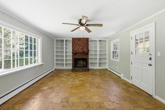 49 Country Way, Northampton, MA 01062