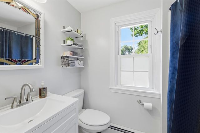49 Country Way, Northampton, MA 01062