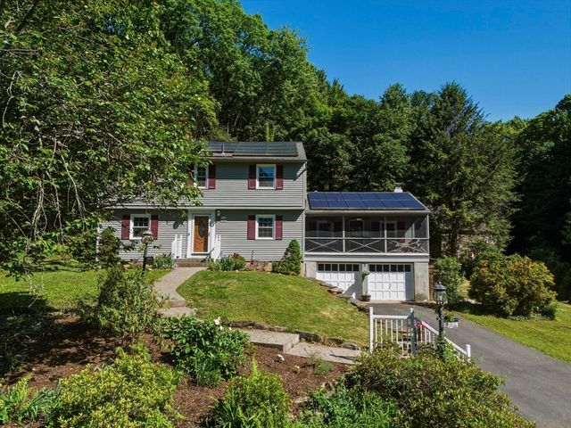 49 Country Way, Northampton, MA 01062