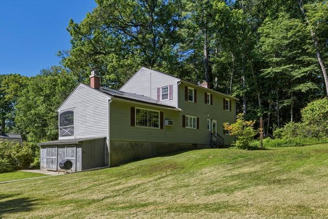 49 Country Way, Northampton, MA 01062