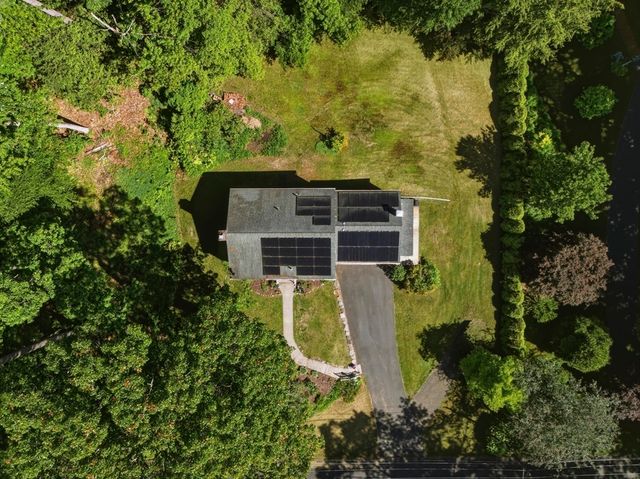 49 Country Way, Northampton, MA 01062