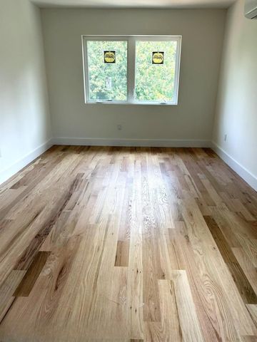 25 Marie Street, Staten Island, NY 10305