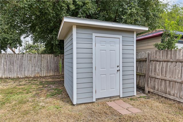 1322 Morris St, Corpus Christi, TX 78401