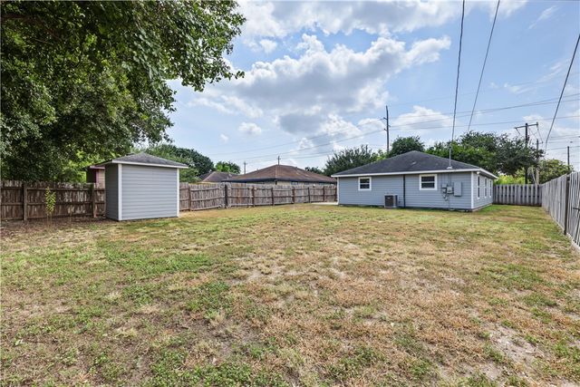 1322 Morris St, Corpus Christi, TX 78401