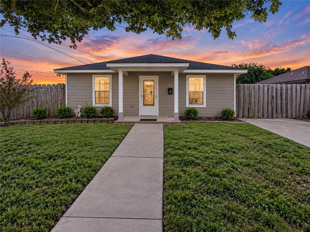 1322 Morris St, Corpus Christi, TX 78401