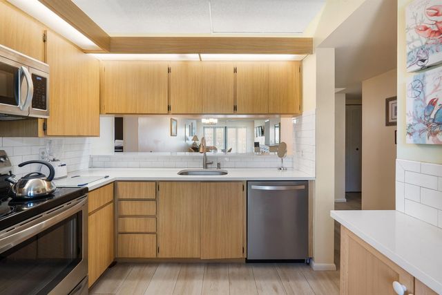 901 Seafarer Circle 306, Jupiter, FL 33477