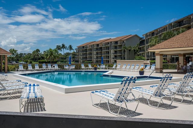 901 Seafarer Circle 306, Jupiter, FL 33477