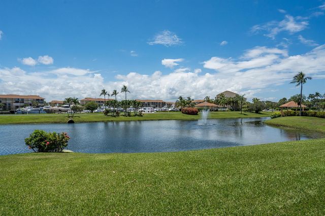 901 Seafarer Circle 306, Jupiter, FL 33477