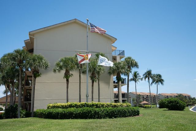 901 Seafarer Circle 306, Jupiter, FL 33477