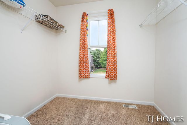 815 Ashlee Drive, Norton Shores, MI 49441