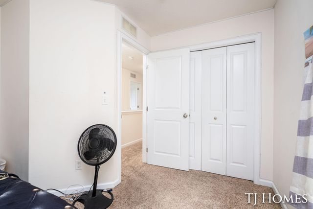 815 Ashlee Drive, Norton Shores, MI 49441