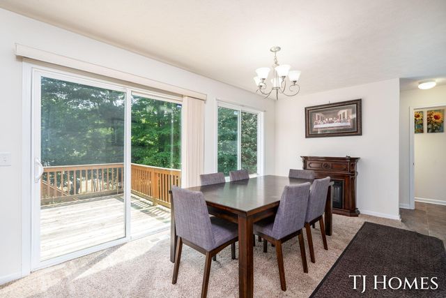 815 Ashlee Drive, Norton Shores, MI 49441