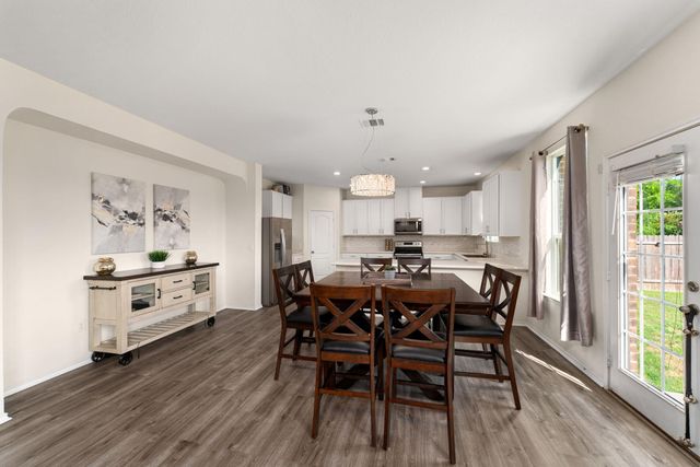 6925 Nutria RUN, Austin, TX 78744