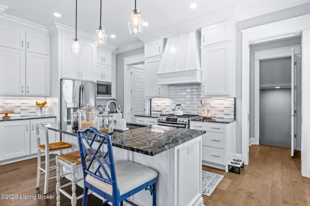 6416 Mistflower Cir, Prospect, KY 40059