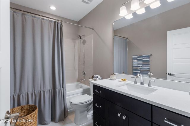 6416 Mistflower Cir, Prospect, KY 40059