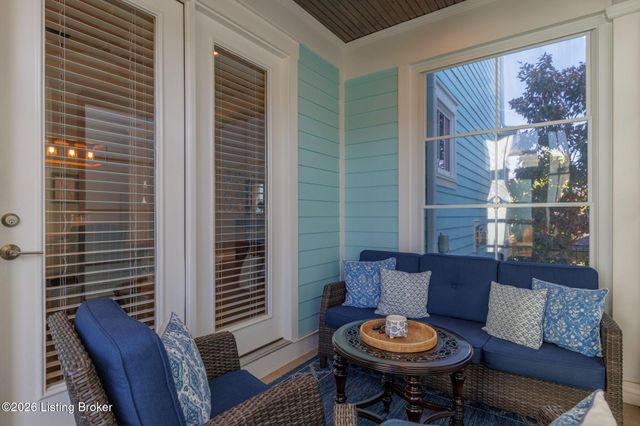 6416 Mistflower Cir, Prospect, KY 40059