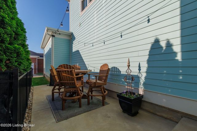 6416 Mistflower Cir, Prospect, KY 40059