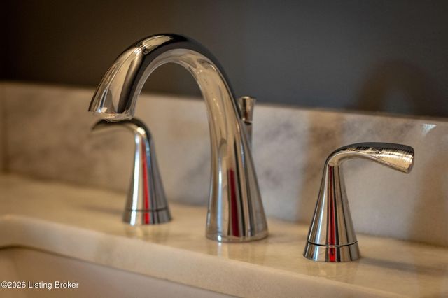 6416 Mistflower Cir, Prospect, KY 40059