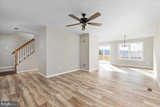 201 EAST LOCUST ST, Woodstock, VA 22664