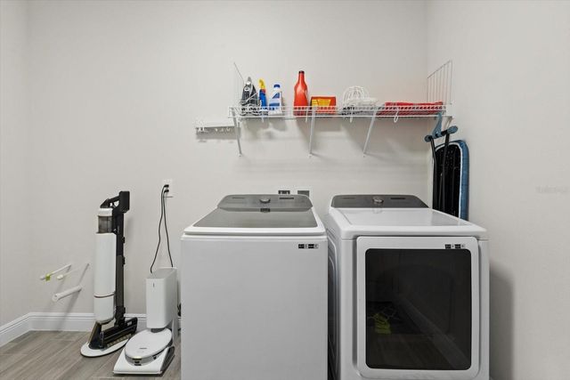 7606 WINDY HILL COVE, Bradenton, FL 34202