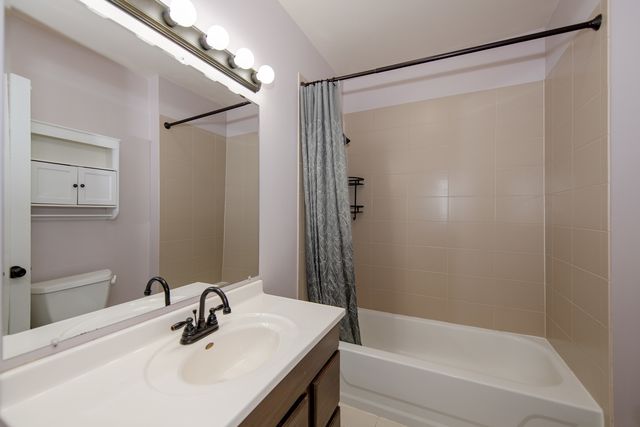 511 ARMSTRONG Street, Morris, IL 60450