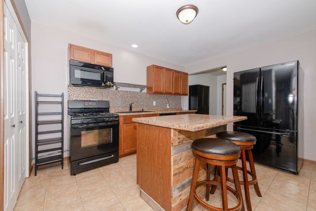 511 ARMSTRONG Street, Morris, IL 60450