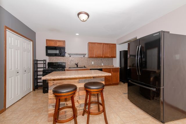 511 ARMSTRONG Street, Morris, IL 60450