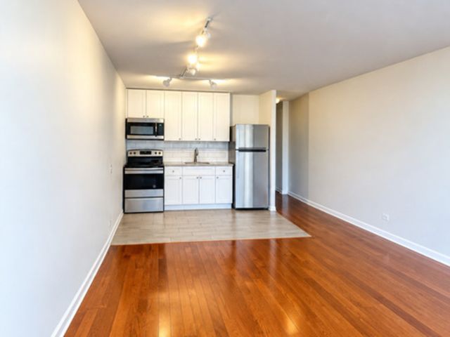 2400 N Lakeview Avenue 602, Chicago, IL 60614