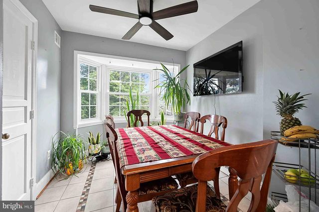 8261 TAUNTON PL, Springfield, VA 22152