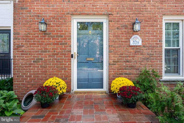 8261 TAUNTON PL, Springfield, VA 22152