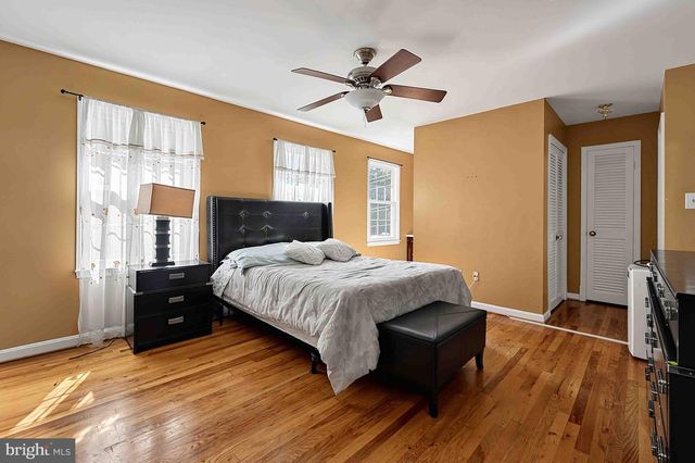 8261 TAUNTON PL, Springfield, VA 22152