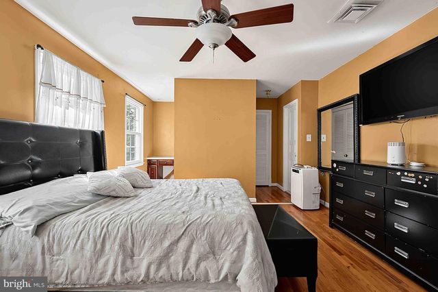 8261 TAUNTON PL, Springfield, VA 22152