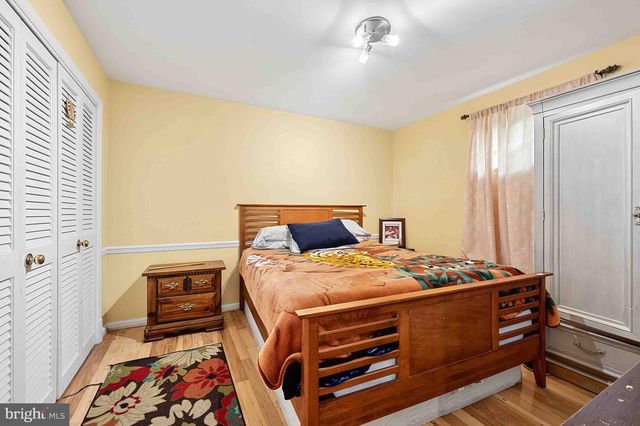 8261 TAUNTON PL, Springfield, VA 22152