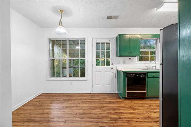 3504 Freeport Drive, Flowery Branch, GA 30542