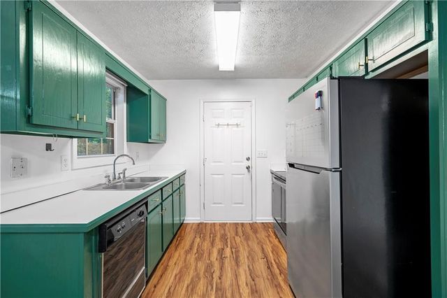 3504 Freeport Drive, Flowery Branch, GA 30542