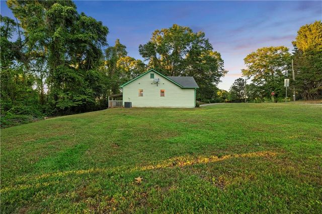 3504 Freeport Drive, Flowery Branch, GA 30542