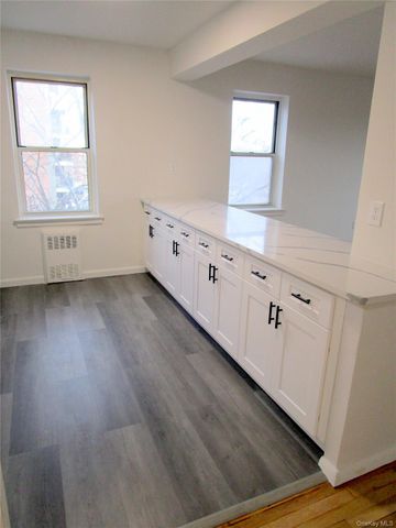 255 Bronx River Road 7L, Yonkers, NY 10704