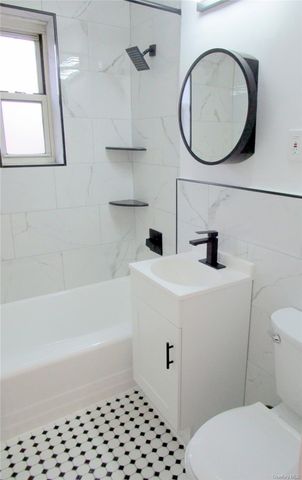 255 Bronx River Road 7L, Yonkers, NY 10704