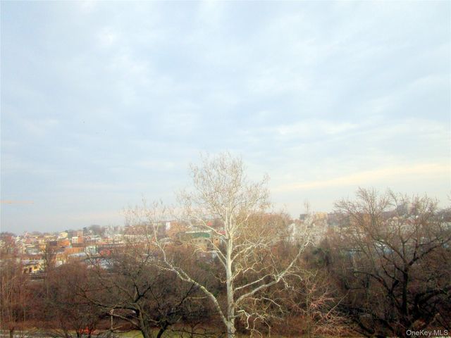 255 Bronx River Road 7L, Yonkers, NY 10704