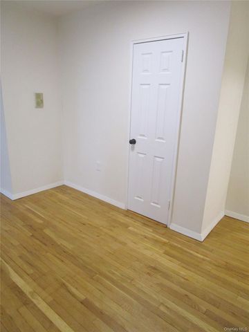 255 Bronx River Road 7L, Yonkers, NY 10704