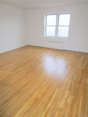 255 Bronx River Road 7L, Yonkers, NY 10704