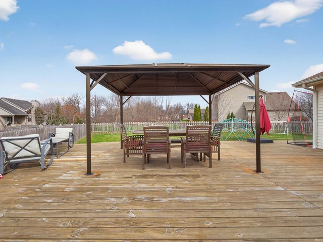 11203 Glenbarr Drive, Fort Wayne, IN 46818