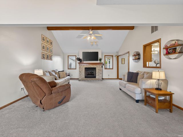 11203 Glenbarr Drive, Fort Wayne, IN 46818