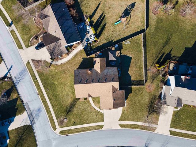 11203 Glenbarr Drive, Fort Wayne, IN 46818