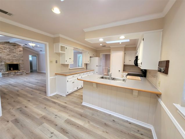 6821 Ledyard Drive, Dallas, TX 75248