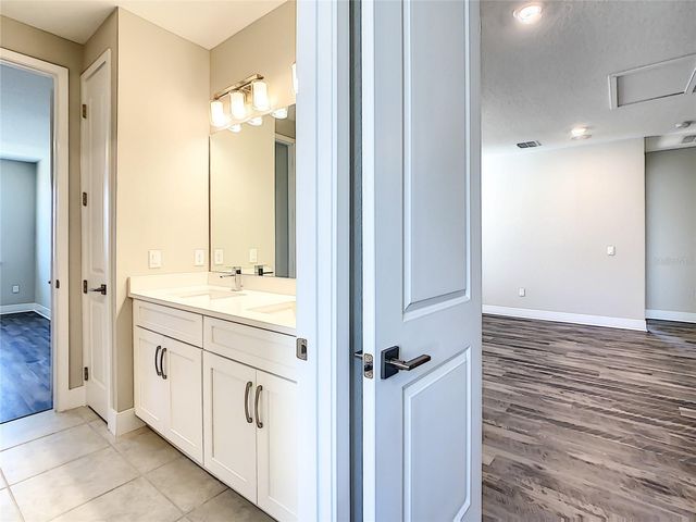 7542 ALPINE BUTTERFLY LANE, Orlando, FL 32819