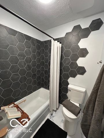 6805 E County Road 100 S, Avon, IN 46123